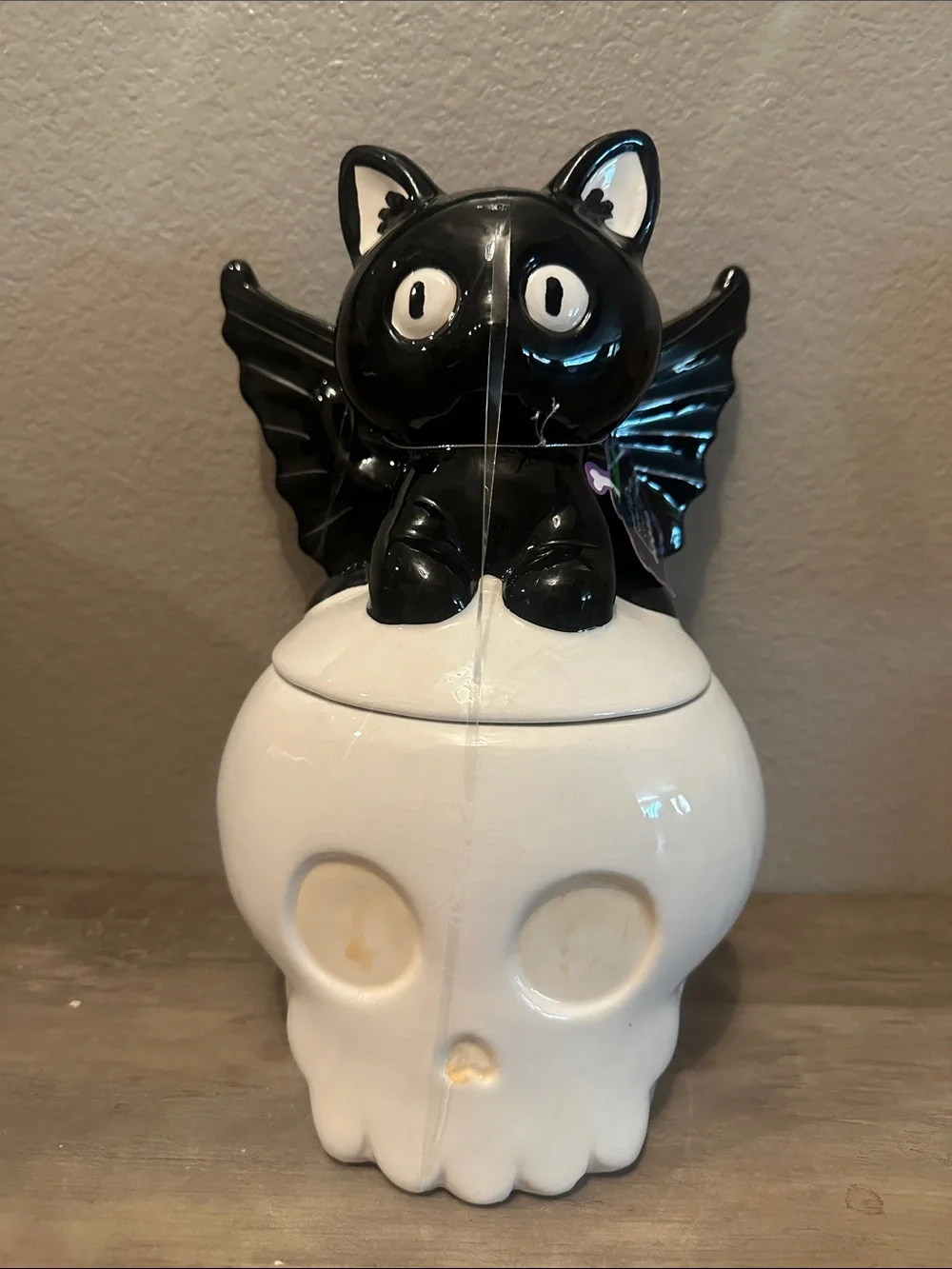 10 Strawberry Street Cat Bat Sitting On A Skull Cookie Jar/Canister
